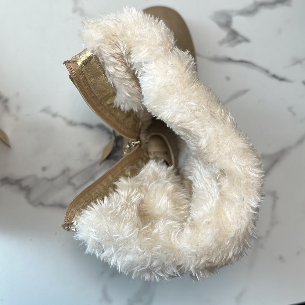 New- GUESS gold foil “look” boots - Picture 10 of 16